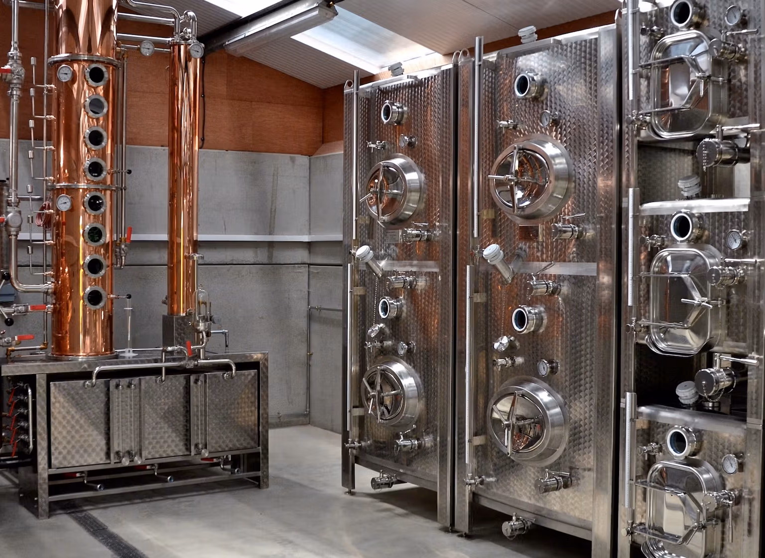 stainless steel products - image of distillery tanks built for silent pool distillery