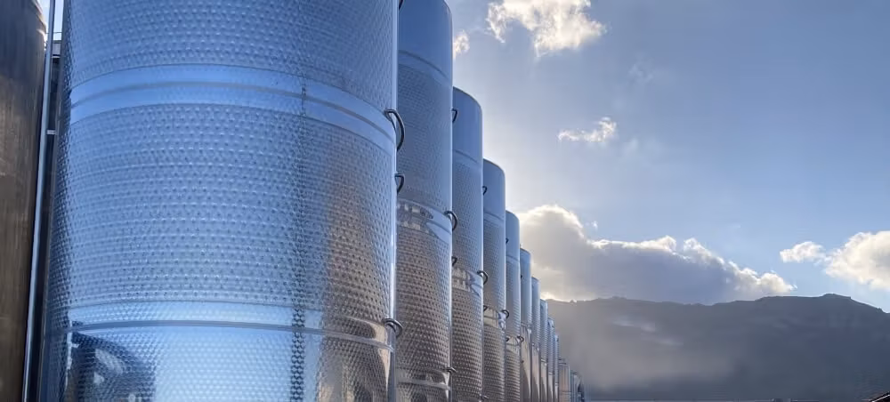 stainless steel tanks - outdoor storage and conditioning tanks large capacity