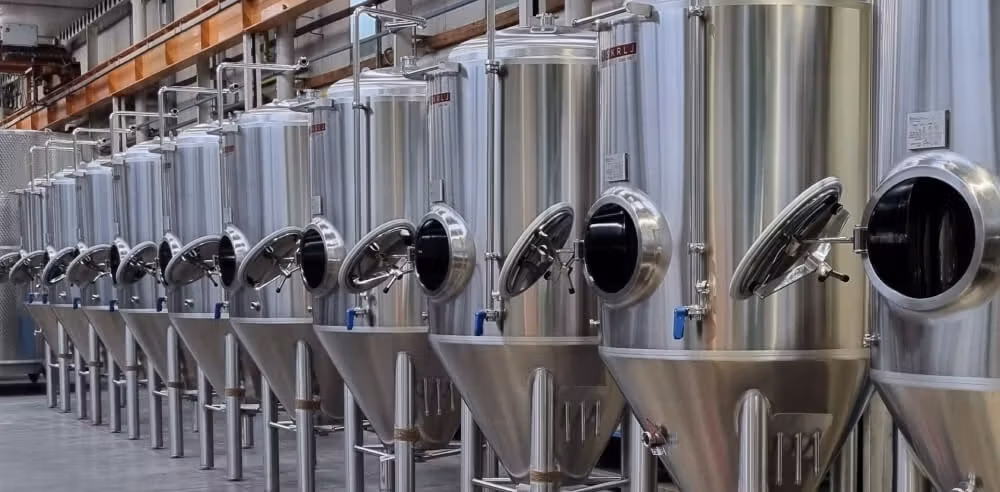 stainless steel brewery tanks. Why Stainless Steel Brewery Tanks Are the Industry Standard for Quality and Hygiene blog-header image